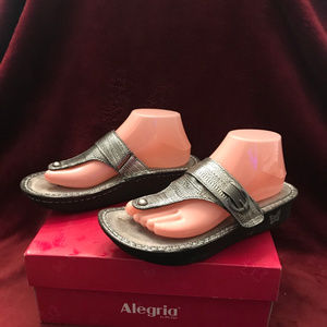 Alegria CAR Thong Leather Pewter EU 39 (US 9)